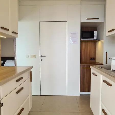 House And Relax With Sea View And Jacuzzi Holiday home *