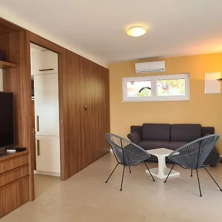 Vakantiehuis House And Relax With Sea View And Jacuzzi *