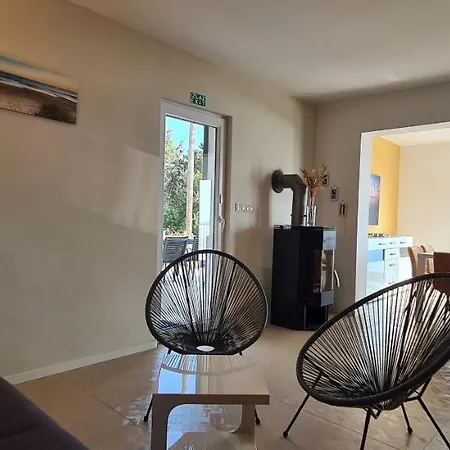 House And Relax With Sea View And Jacuzzi Vakantiehuis
