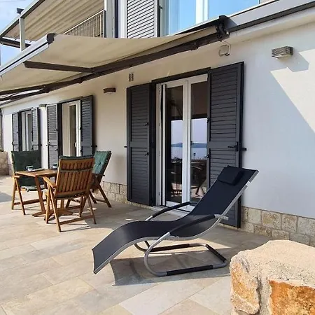 House And Relax With Sea View And Jacuzzi Vakantiehuis Zavala
