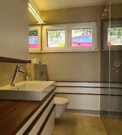 Vakantiehuis House And Relax With Sea View And Jacuzzi Zavala